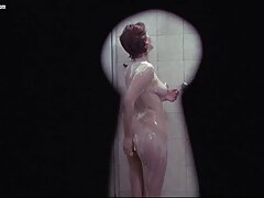 Mujer filmando novia de sexo por xexo cacero cámara.